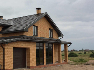Металлочерепица Металл-Профиль Супермонтеррей 0,5 VikingMP® E RR 32 Темно-коричневый 4 - в «Монолит-Металлопрокат».