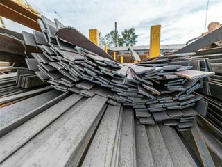 Полоса стальная 50х4 мм Н/Д 2 - в «Монолит-Металлопрокат».